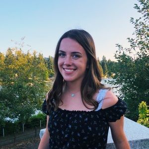 Meet your Posher, Caroline